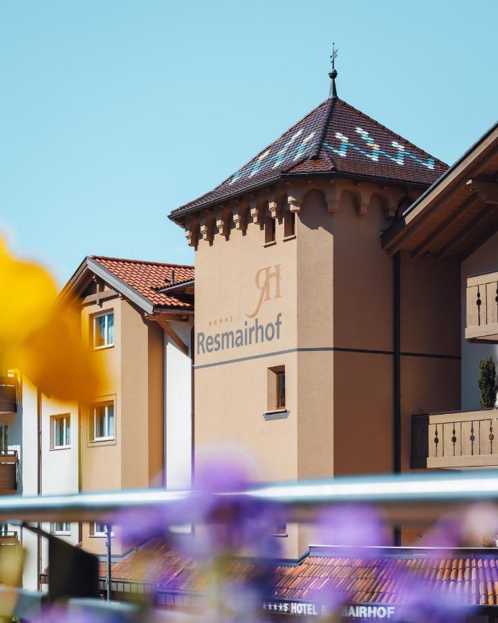 Hotel Resmairhof Schenna Exteriör bild