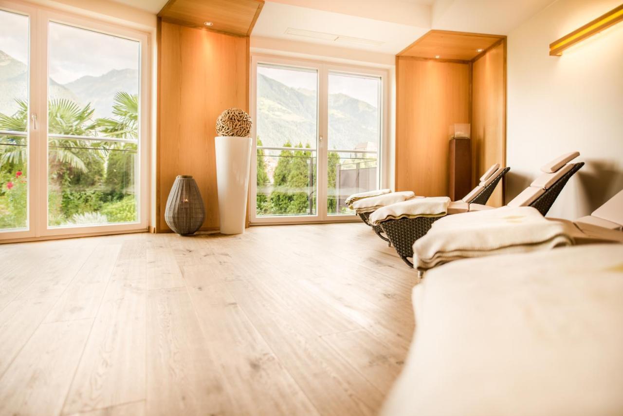 Hotel Resmairhof Schenna Exteriör bild