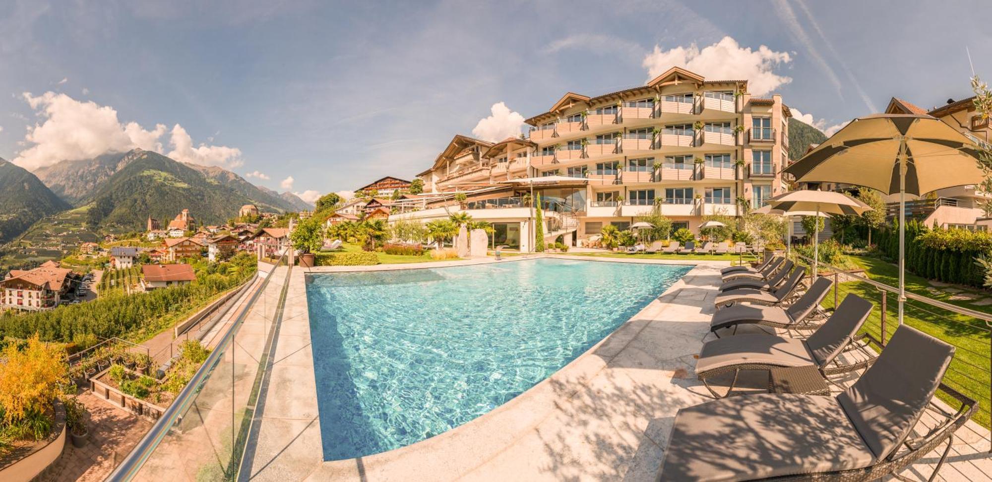 Hotel Resmairhof Schenna Exteriör bild